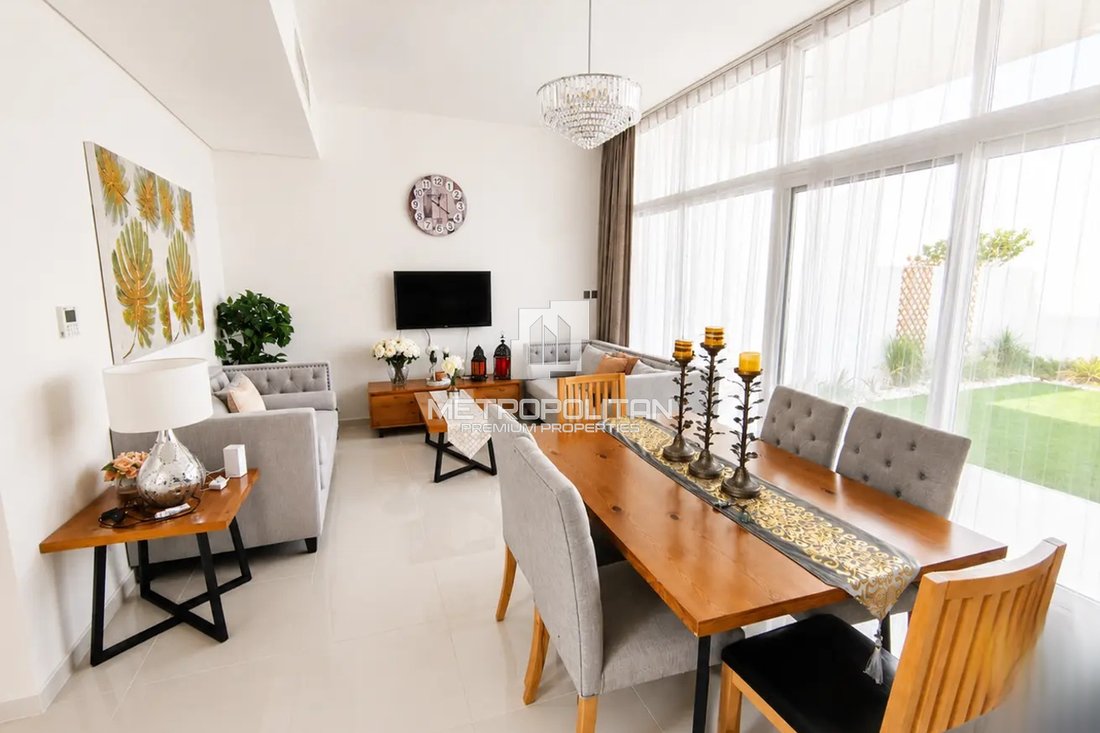 Townhouse in Damac Hills 2, Dubai, United Arab Emirates 1 - 18262328