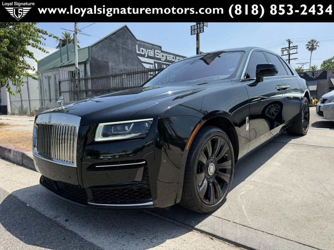 Sedan in Van Nuys, CA, United States 3 - 18266857