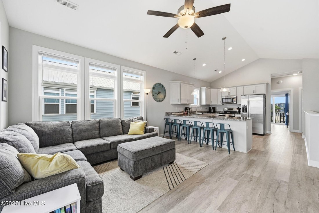 Townhouse in North Topsail Beach, North Carolina, United States 5 - 18260705