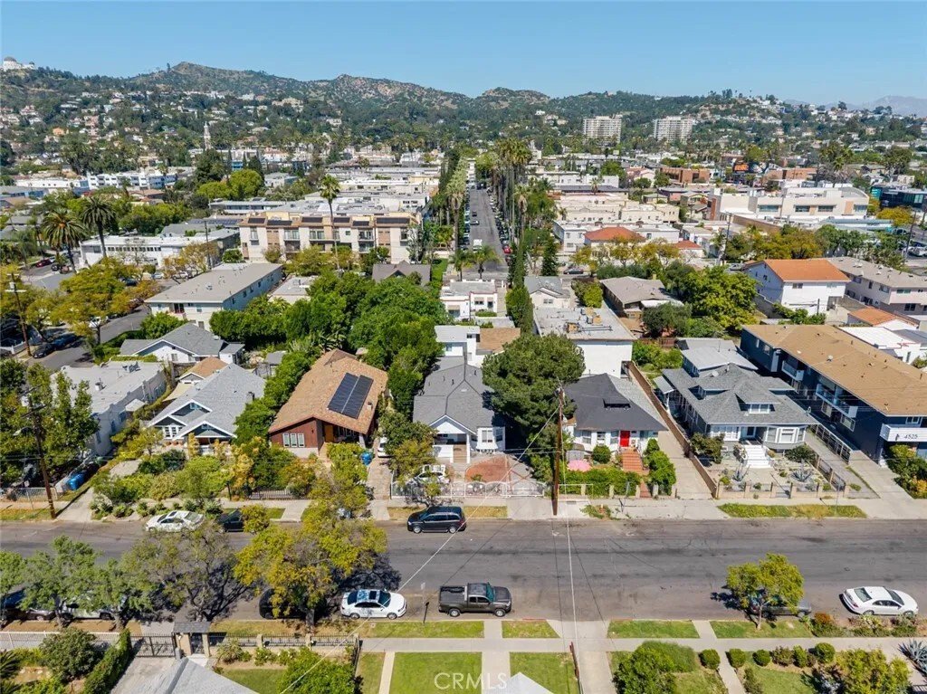 Townhouse in Los Angeles, California, United States 3 - 18264806