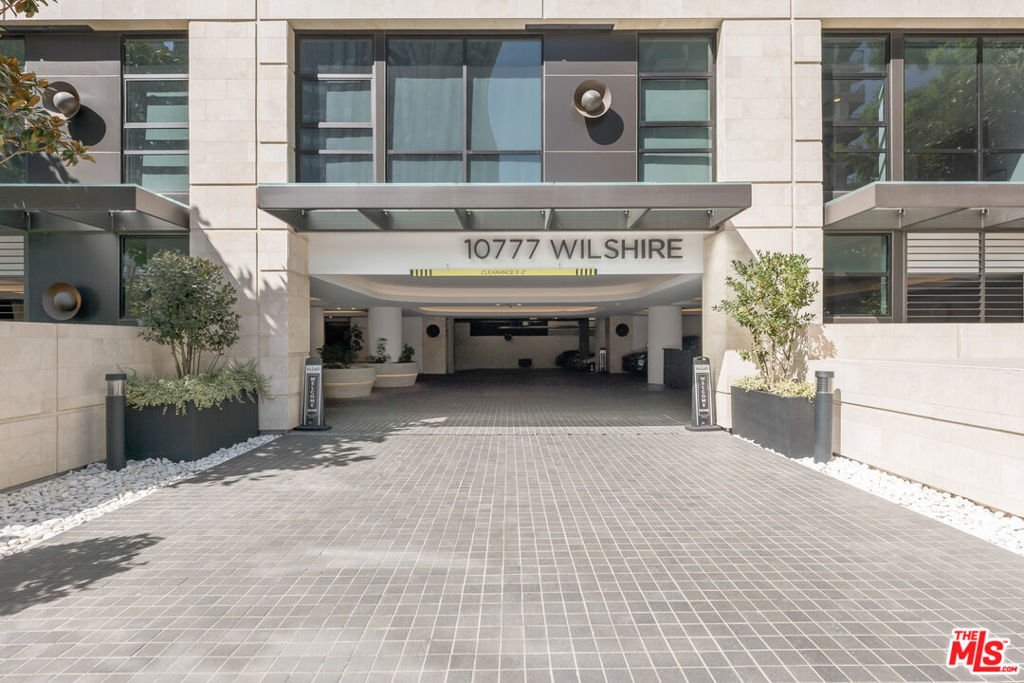 Condo in Los Angeles, California, United States 2 - 18263660