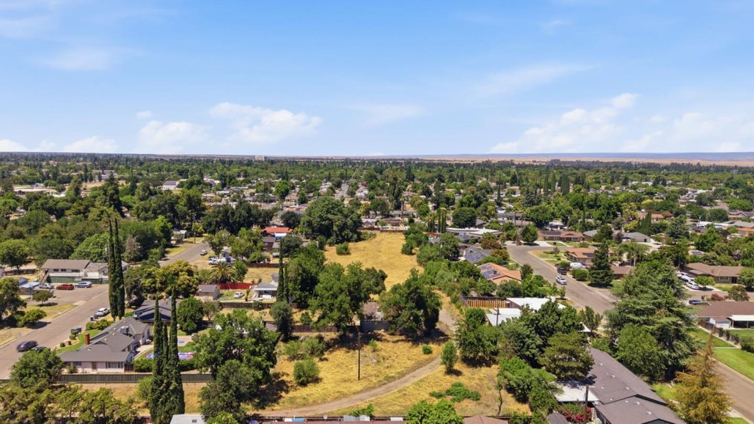 House in Merced, California, United States 4 - 18265909