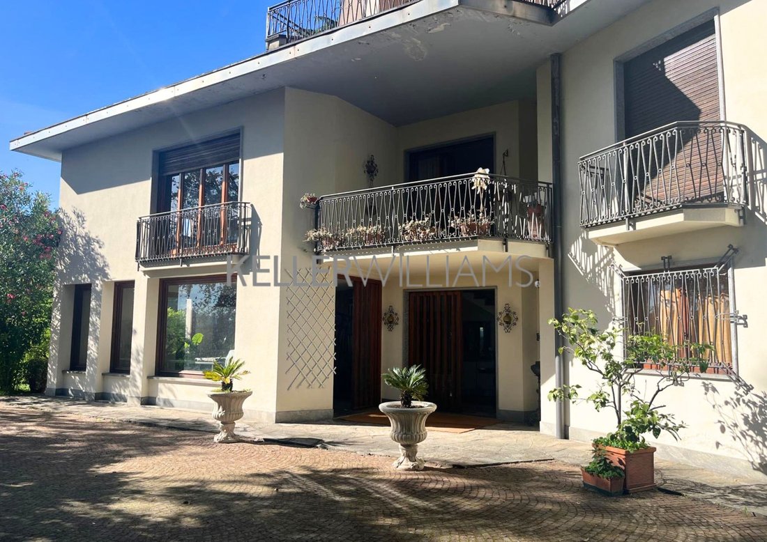 House in Merate, Lombardy, Italy 4 - 18263026