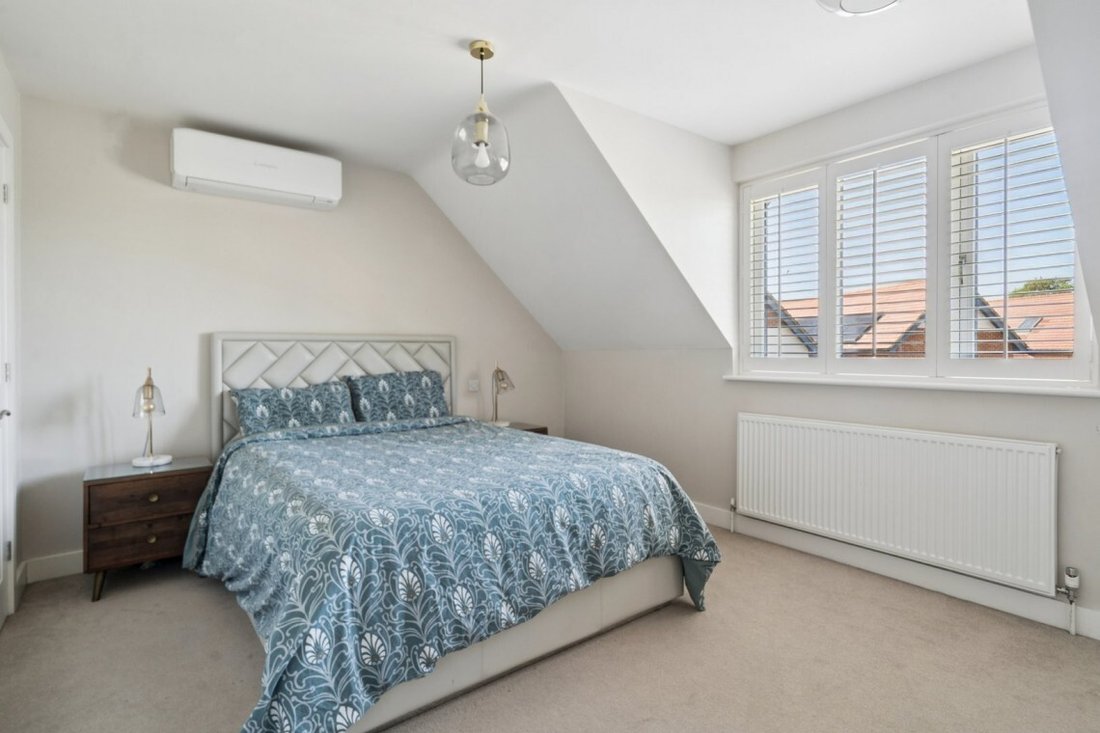 Townhouse in Iver, England 5 - 18265389
