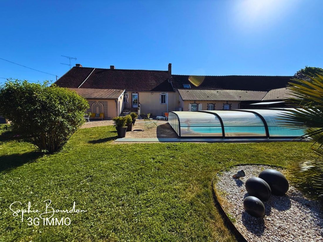 Villa in Joigny, Bourgogne – Franche-Comté, France 1 - 17263163