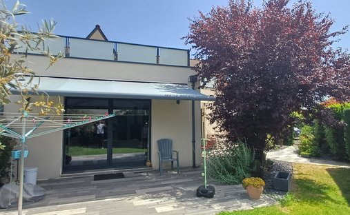 Villa a Beaucouzé, Paesi della Loira, Francia 1