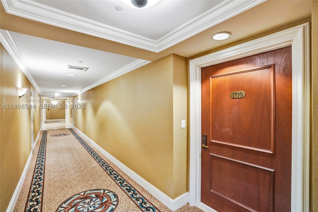 Condo in Golden Beach, Florida, United States 4 - 17202216