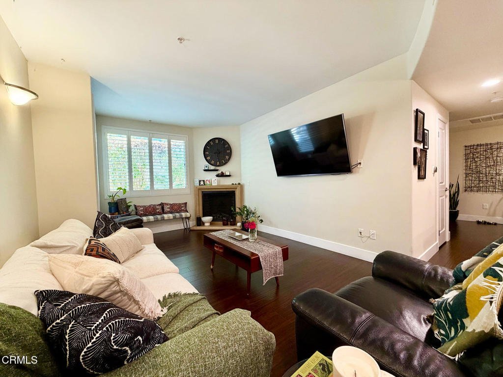 Condo in Los Angeles, California, United States 3 - 18266196