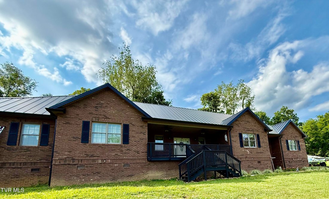 House in Bristol, Tennessee, United States 5 - 18040796