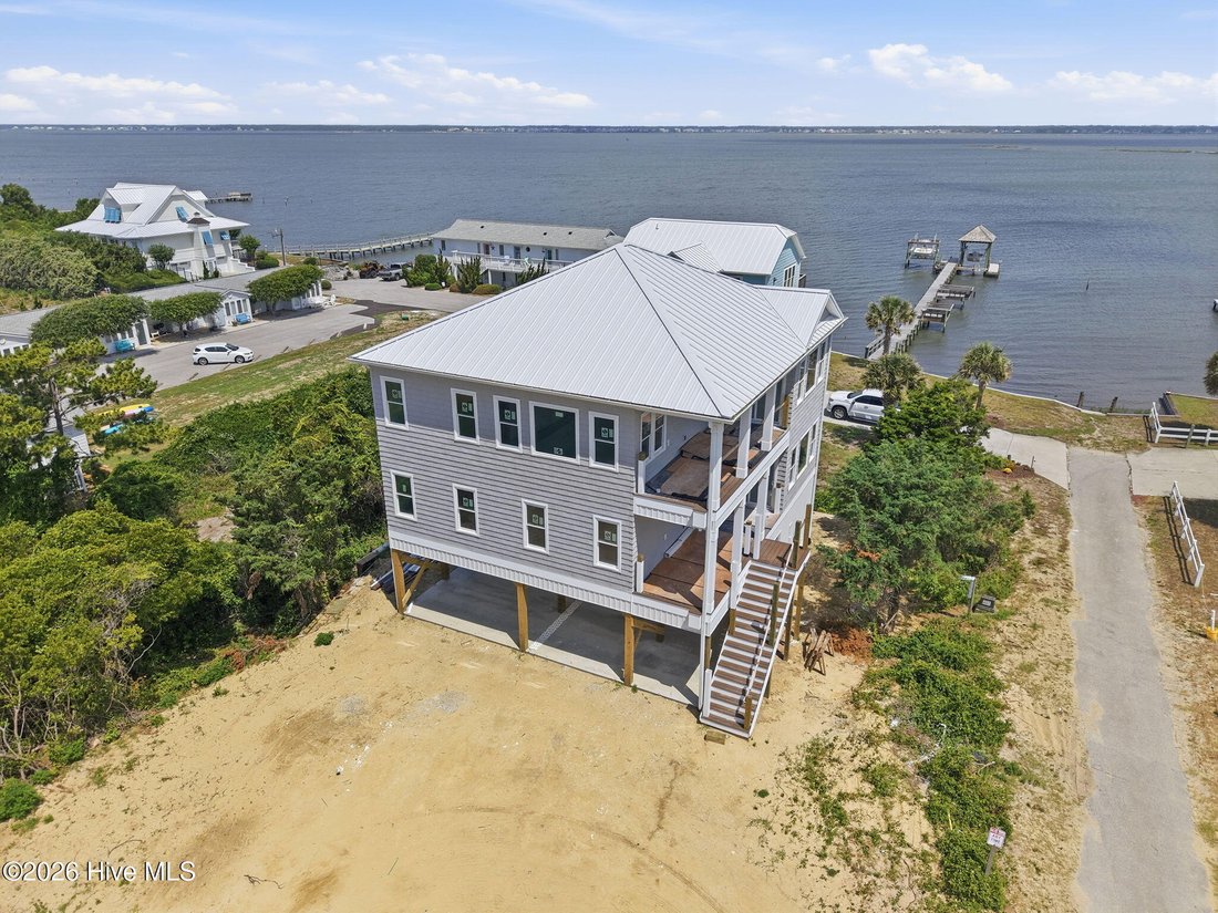 House in Emerald Isle, North Carolina, United States 5 - 18266941