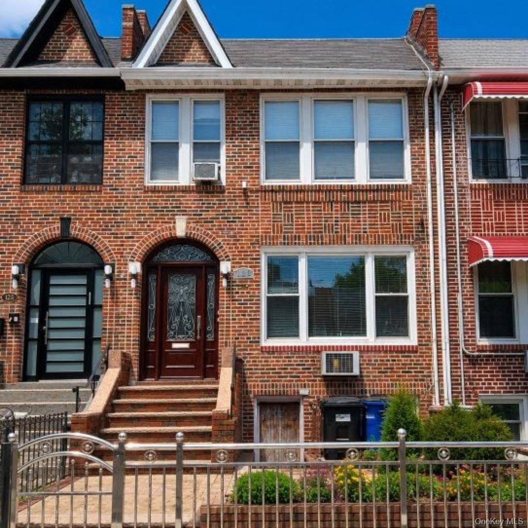 House in New York, New York, United States 1 - 18265876