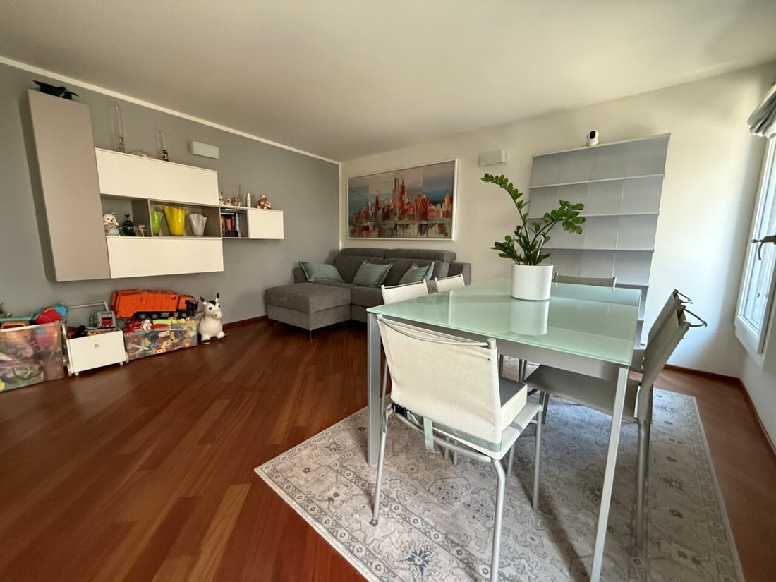 Apartment in Center, Vicenza, Veneto 3 - 14463469