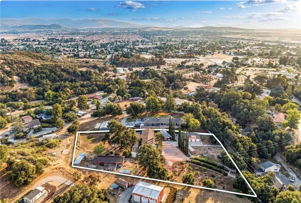 House in Cherry Valley, California, United States 4 - 17855359