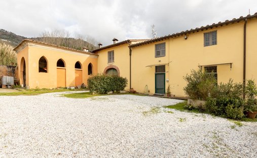 Apartment in San Giuliano Terme, Tuscany, Italy 1