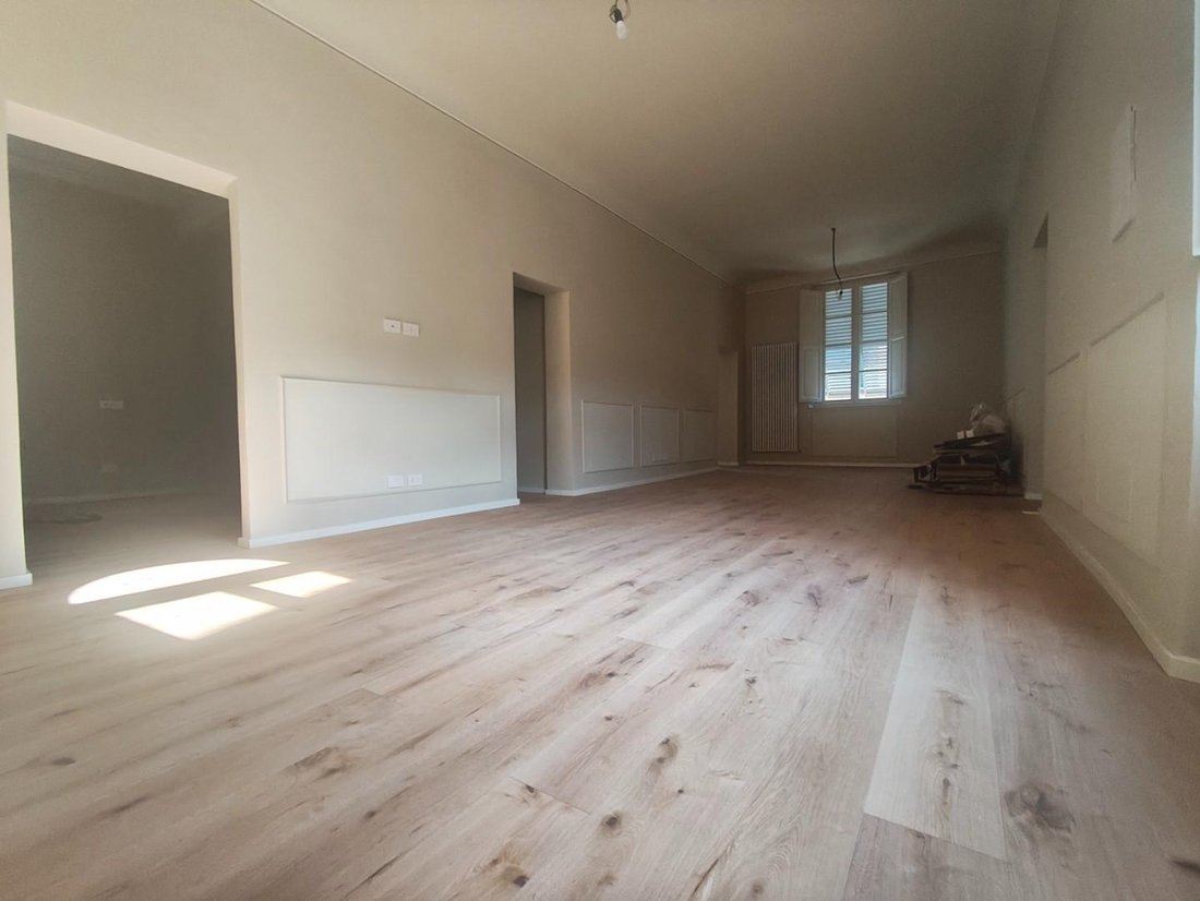Apartment in Historic Center, Lucca, Tuscany 1 - 18266036
