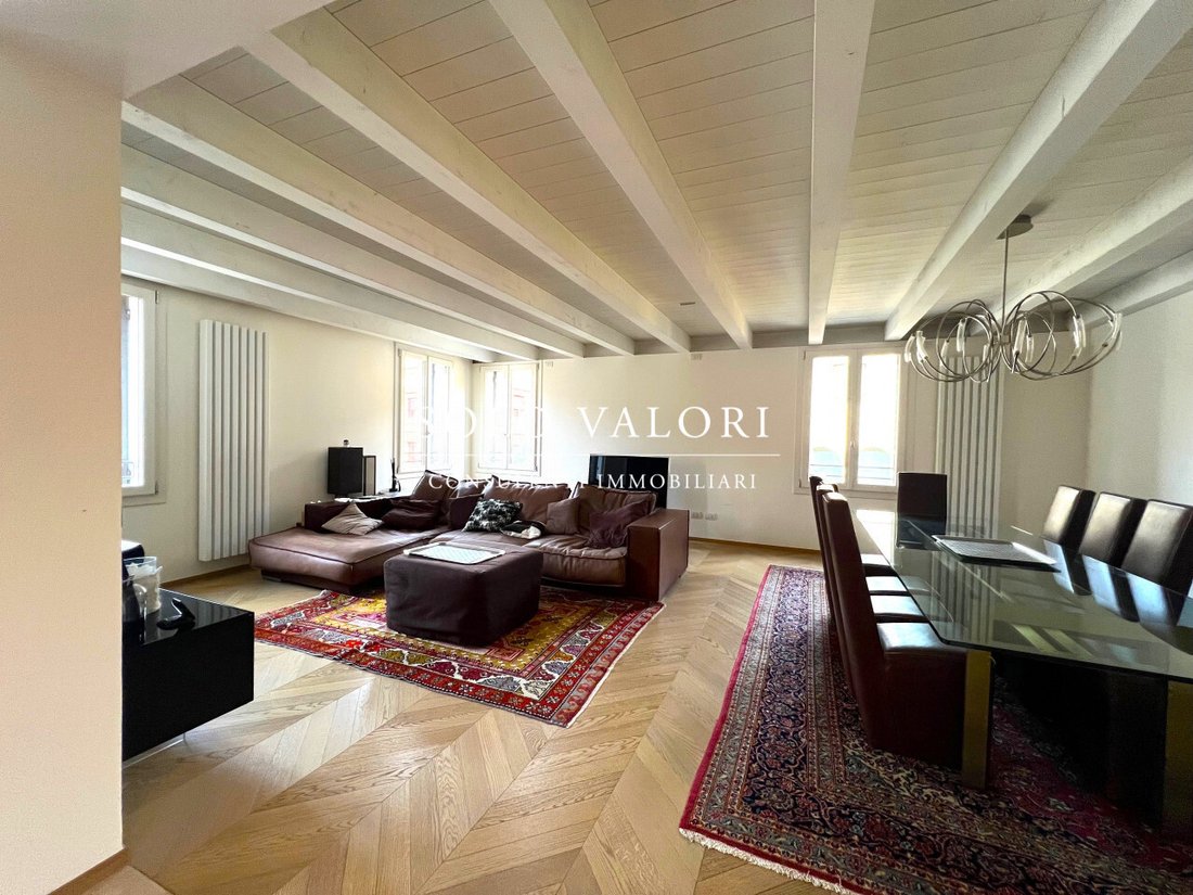 Apartment in Castelfranco Veneto, Veneto, Italy 1 - 15827425