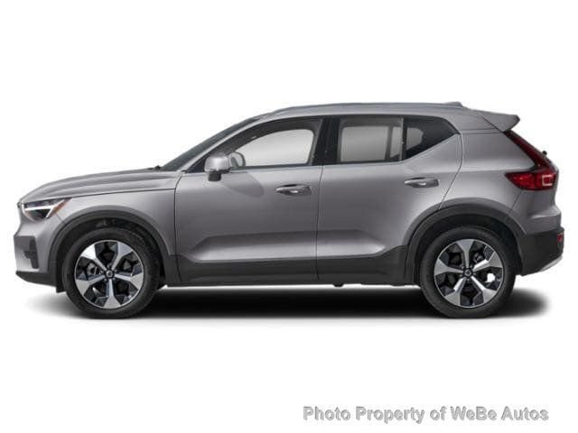 Volvo XC40 in Calverton, NY, United States 4 - 18266140