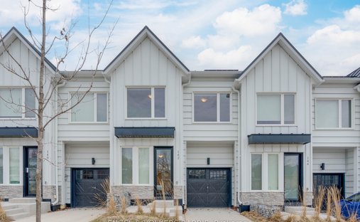 Townhouse in Barrie, Ontario, Canada 1