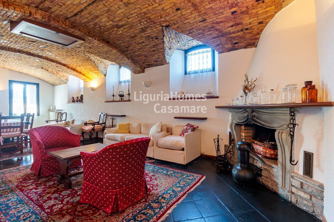 Apartment in Oneglia, Imperia, Liguria 2 - 18266318
