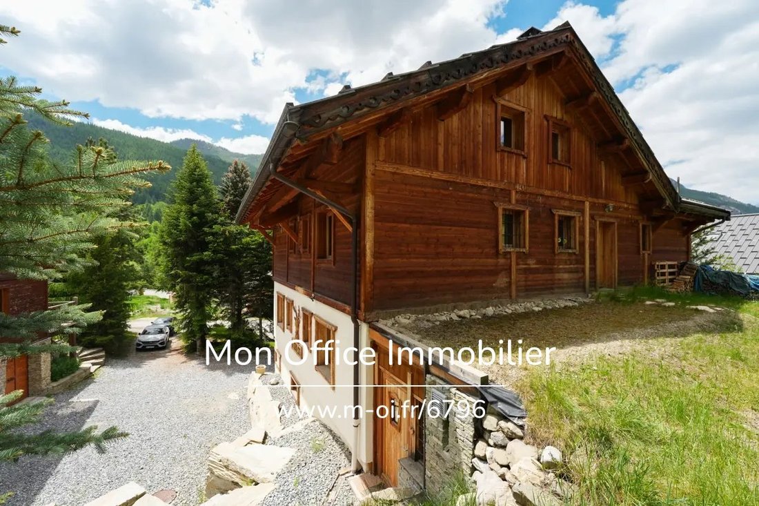 Chalet in La Salle-les-Alpes, Provence-Alpes-Côte d'Azur, France 1 - 18266137