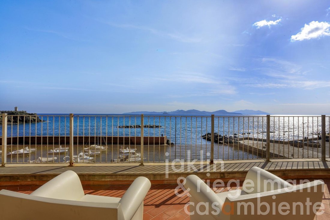 Apartment in Center, Piombino, Tuscany 1 - 18265592