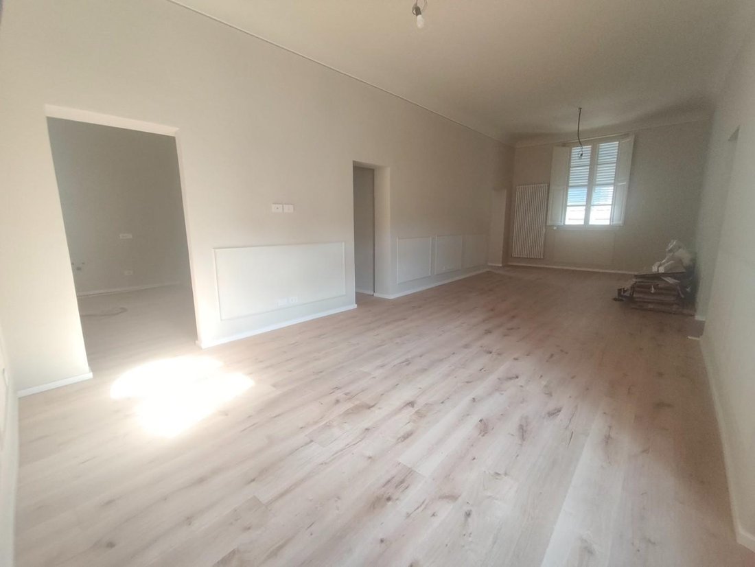 Apartment in Historic Center, Lucca, Tuscany 3 - 18266036