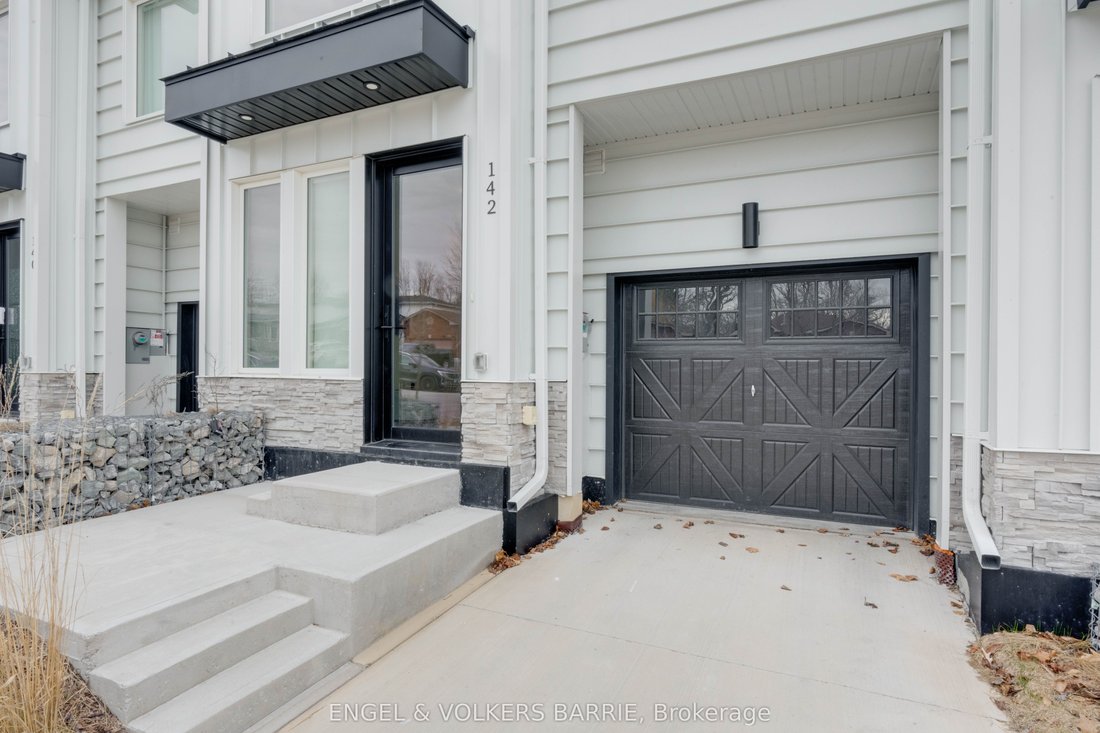 House in Barrie, Ontario, Canada 2 - 18266181