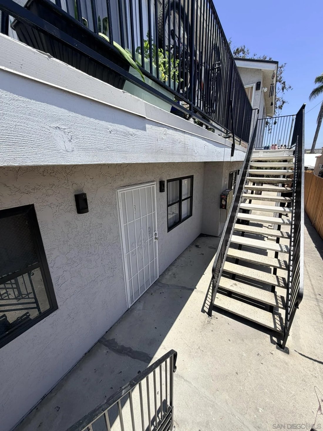 San Diego, California, United States 5 - 18265582
