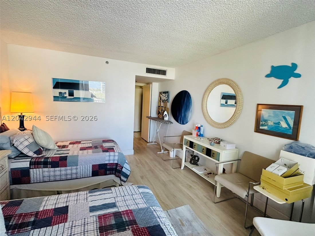 Condo in Boca Raton, Florida, United States 3 - 18265975