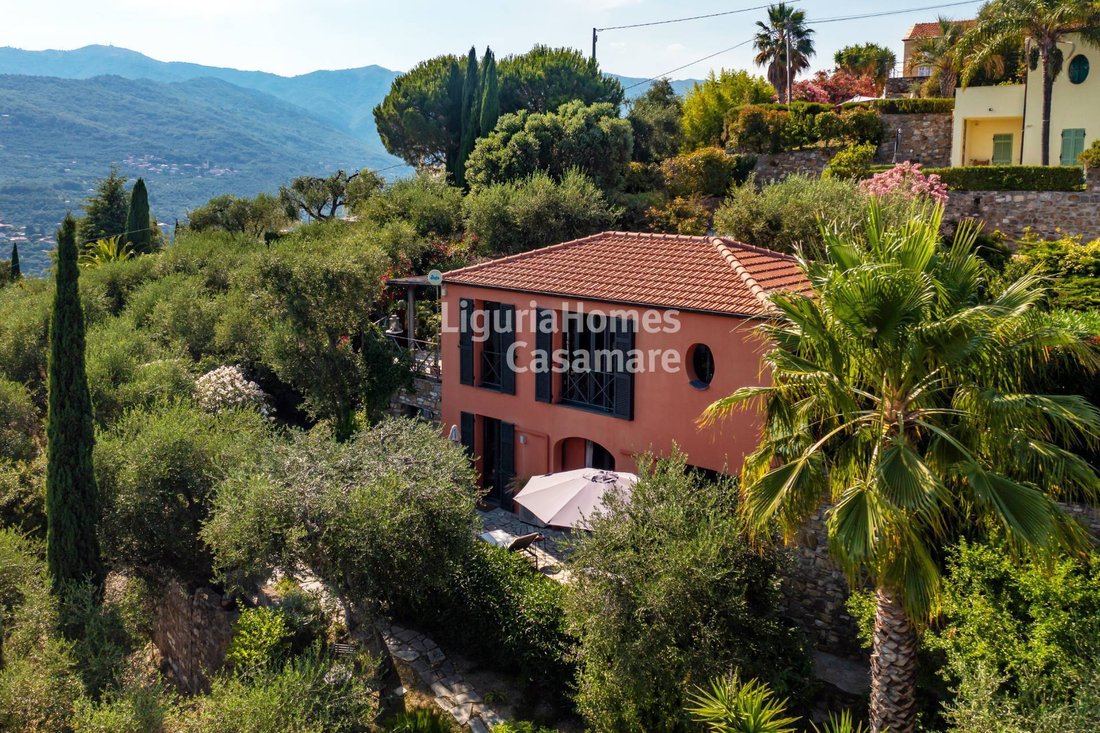 Villa in Dolcedo, Liguria, Italy 1 - 11297173