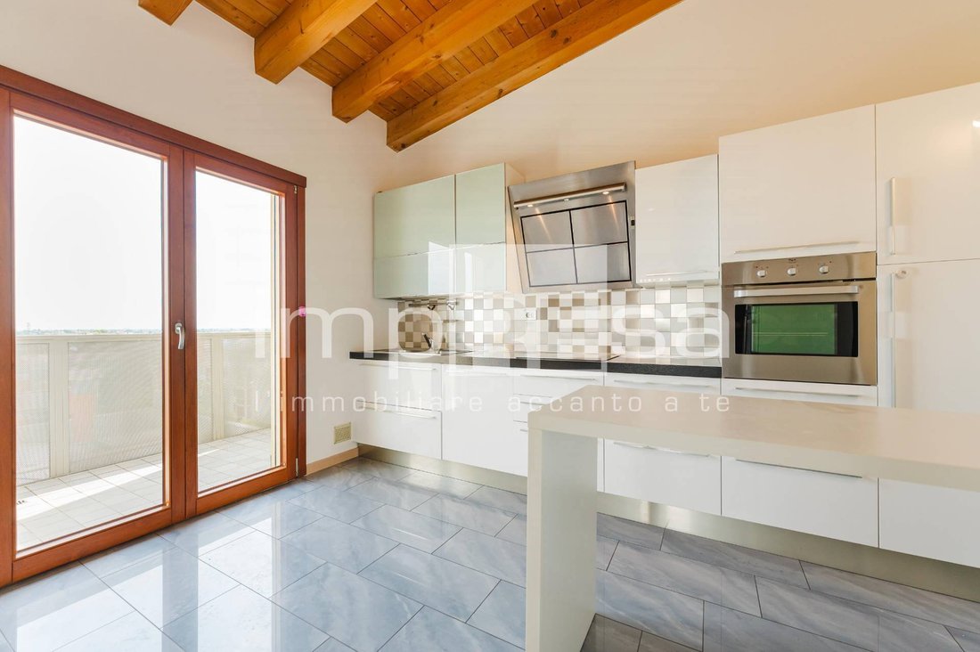 Apartment in City Center, Conegliano, Veneto 3 - 18267011