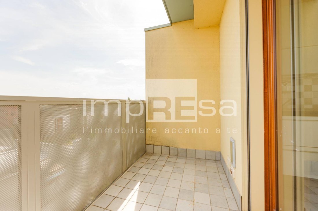 Apartment in City Center, Conegliano, Veneto 2 - 18267011