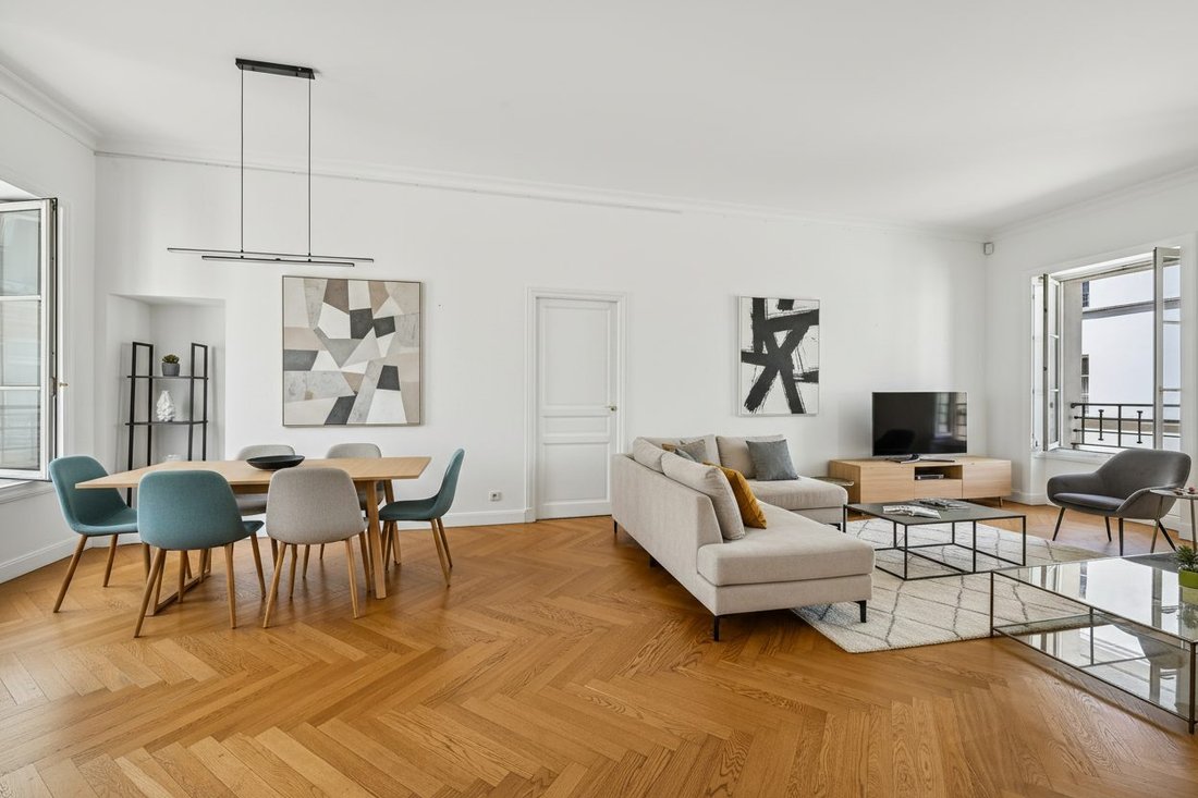 Apartment in Invalides, Paris 7e Arrondissement, Paris 3 - 18267266