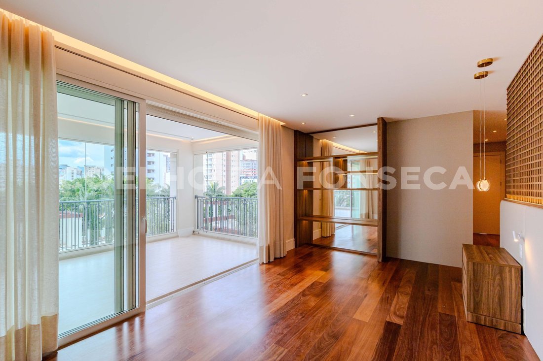 Condo in São Paulo, State of São Paulo, Brazil 2 - 17636216
