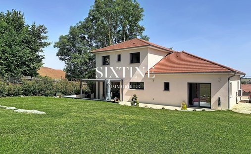House in Saint-Agnin-sur-Bion, Auvergne-Rhône-Alpes, France 1