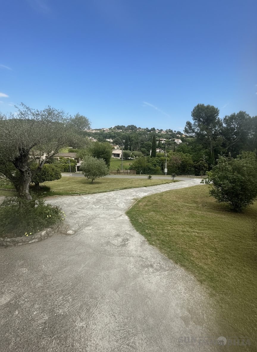 Villa in Plan de Noves, Vence, France 4 - 17936635