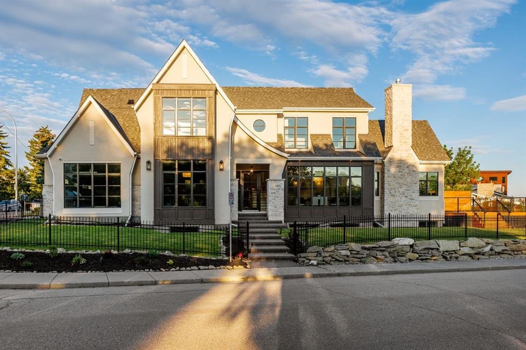 House in Calgary, Alberta, Canada 1 - 18267065