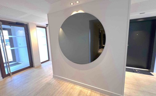 Apartment in Centre Ville, Castries, France 1