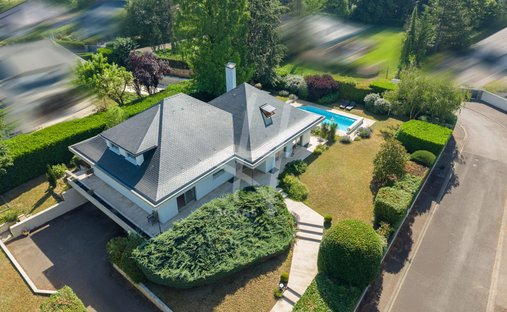 Villa in La Seille-Rive Gauche, Marly, France 1