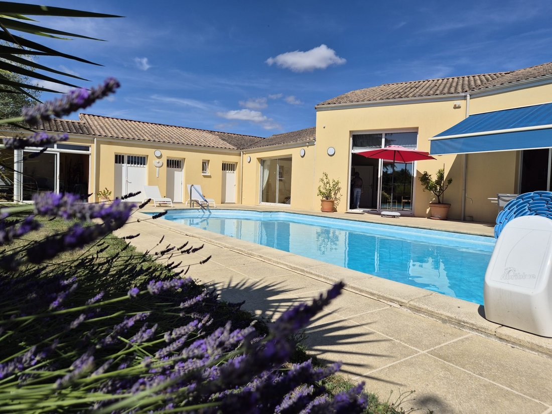 House in Niort, Nouvelle-Aquitaine, France 2 - 18267156