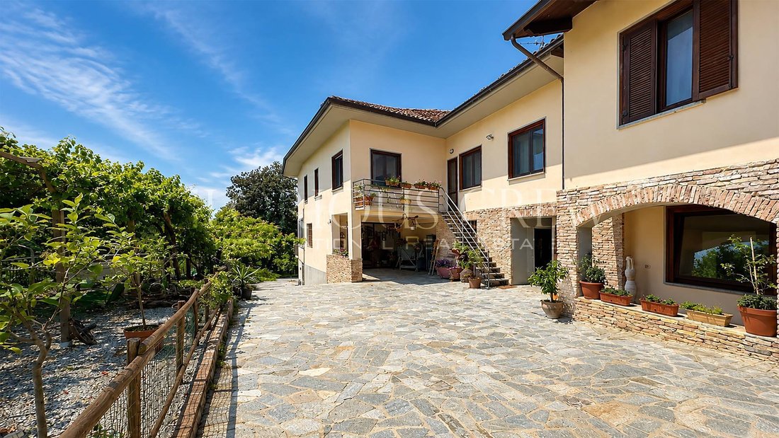 Farm Ranch in Brozolo, Piedmont, Italy 1 - 18267023