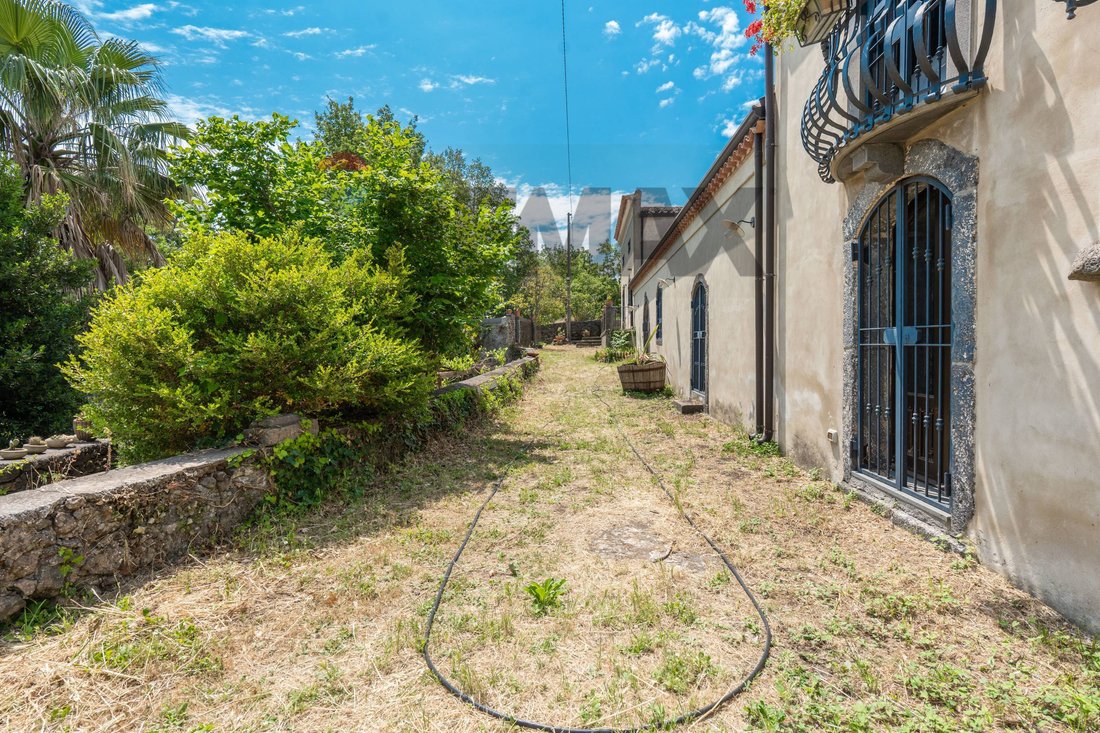 Country House in Linguaglossa, Sicily, Italy 5 - 18267029