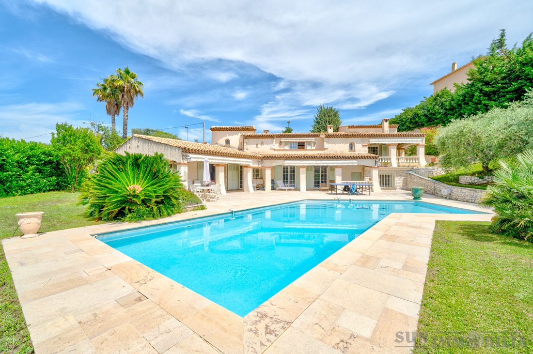 Villa in Nord, La Gaude, France 1 - 18059970