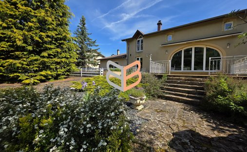 Haus in Anoux, Grand Est, Frankreich 1