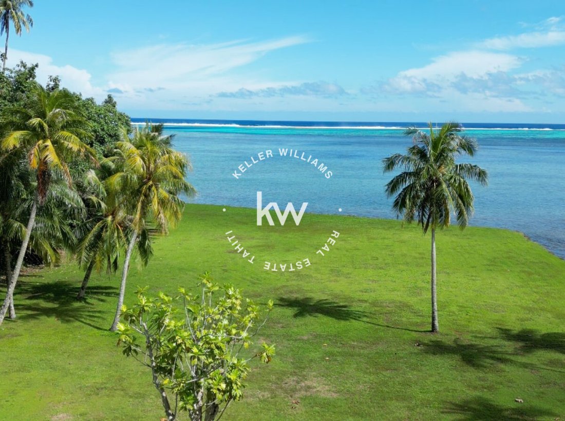 Land in Moorea-Maiao, Windward Islands, French Polynesia 4 - 18124592