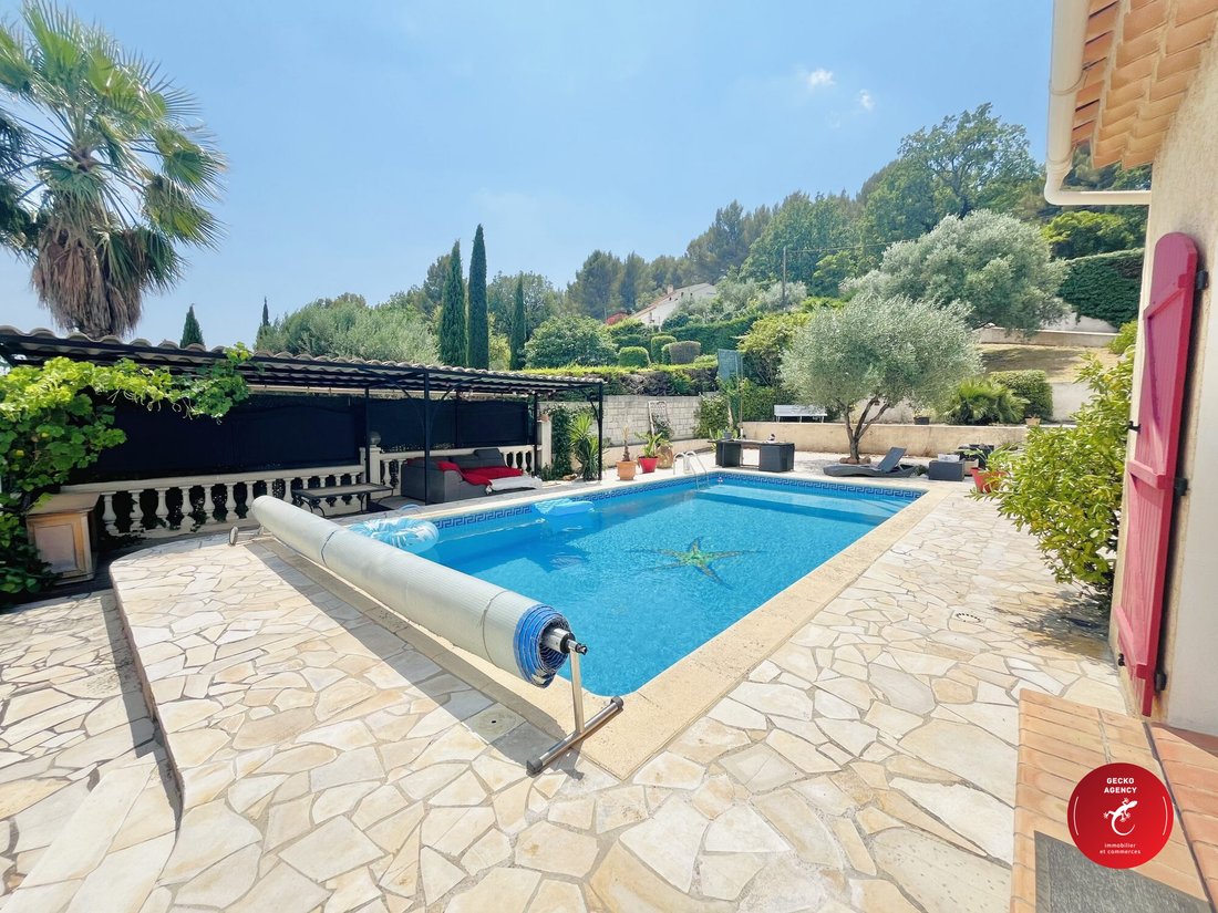 Villa in Centre Ancien, Draguignan, France 1 - 18267197
