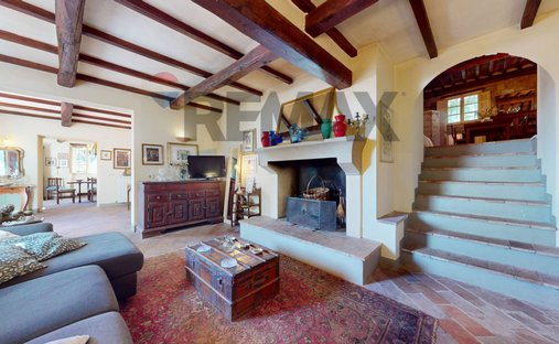 Country House in Area Monte San Quirico - Sant'Alessio, Lucca, Tuscany 1
