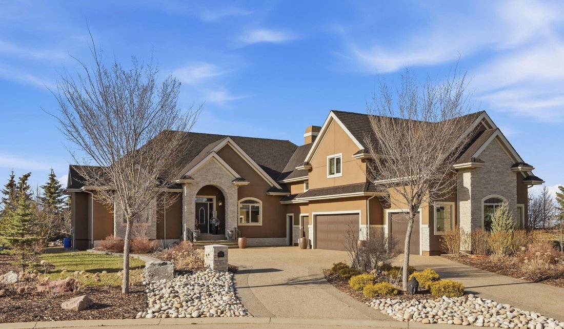 House in St. Albert, Alberta, Canada 1 - 18267097