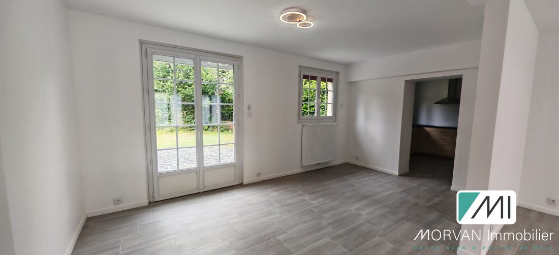 House in Le Mesnil-Saint-Denis, Ile-de-France, France 4 - 18267258