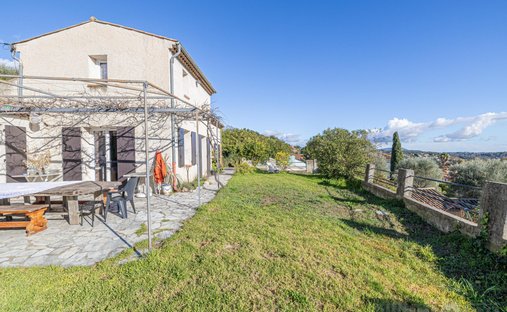 House in Plan de Noves, Vence, France 1